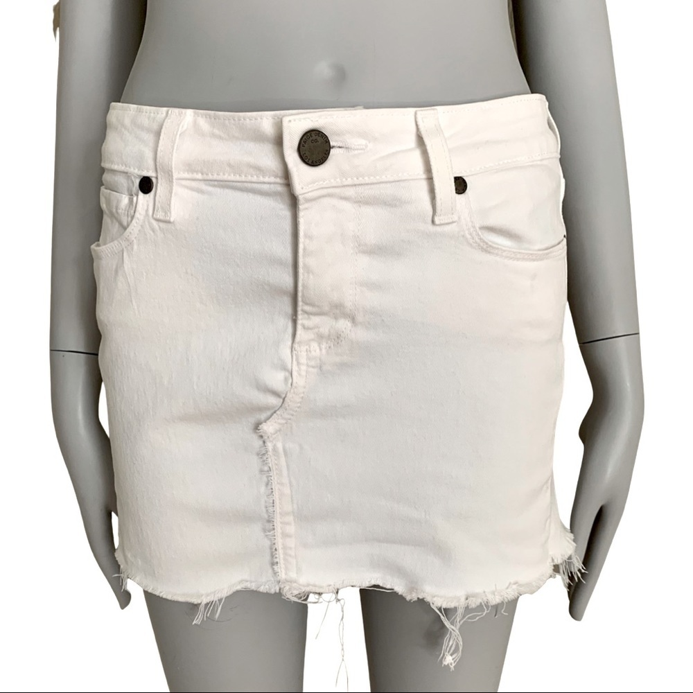 PAIGE Verdugo Optic White Raw Hem Denim Skirt Style 1764422-OWH